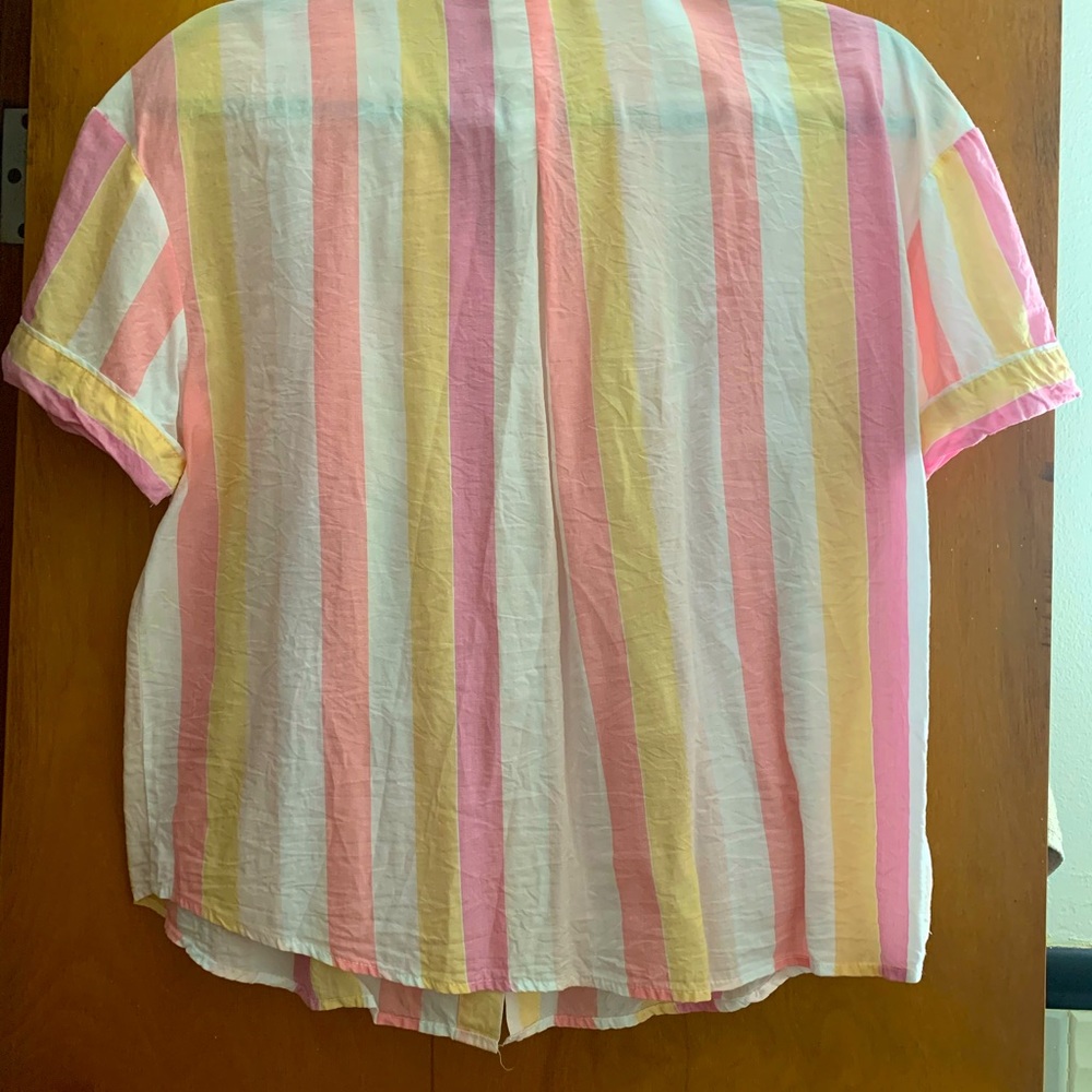 Crop top button-up
